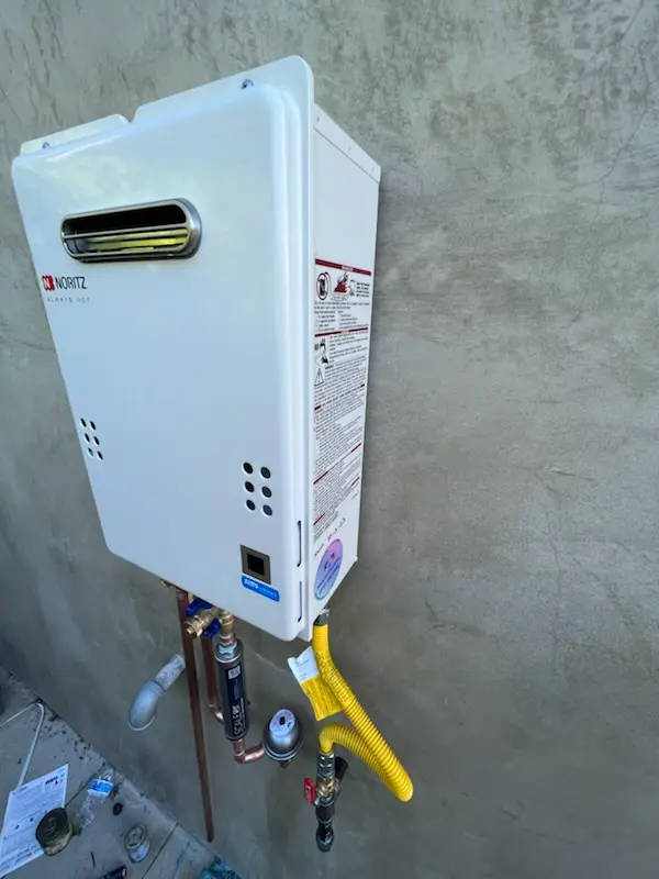 Tankless water heater installation for Central College homes